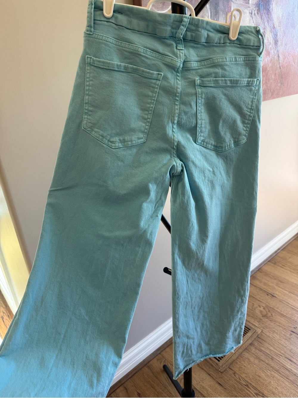 Kut from the Kloth Meg Wide-Leg cropped jeans—capri blue - Picture 3 of 4